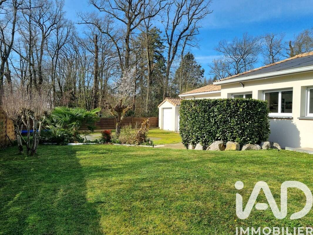 Photo 1 - Maison à SAINT-JEAN