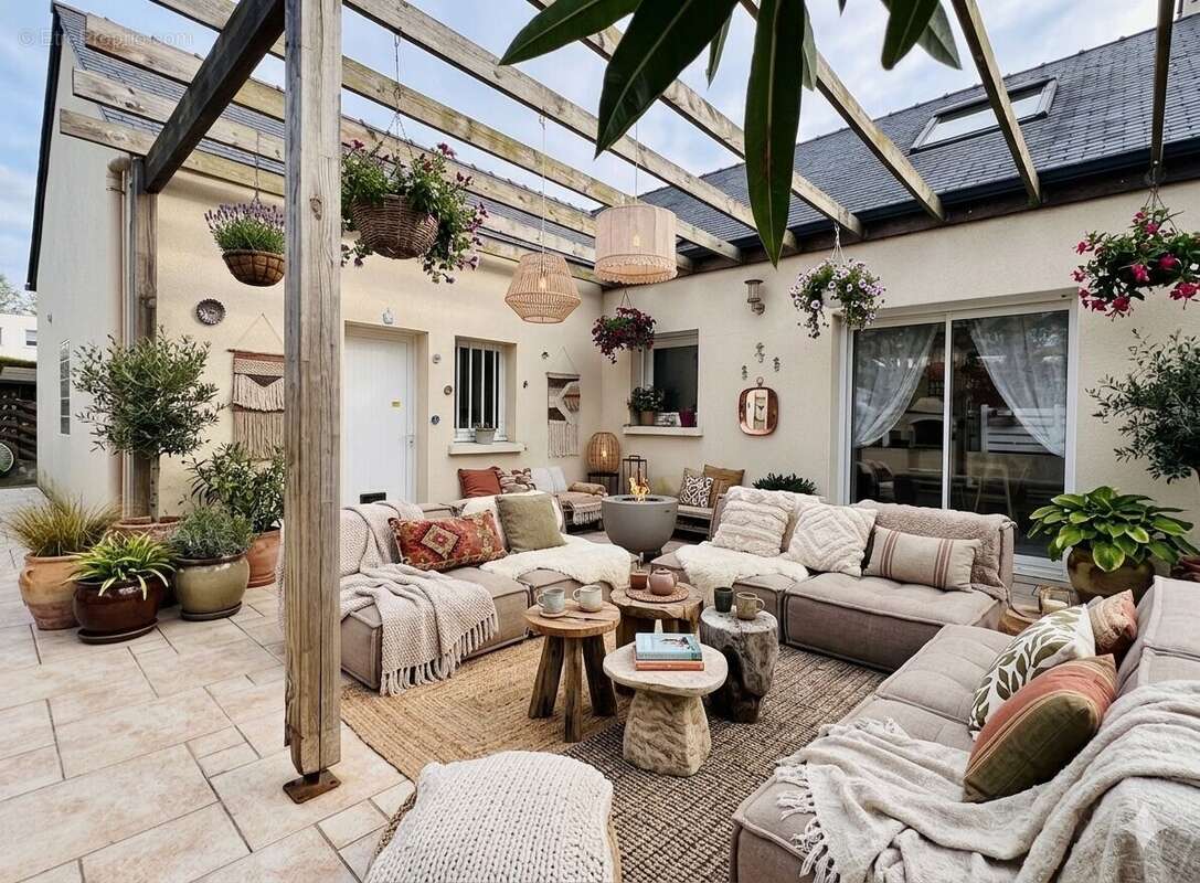 Maison  Vie de Plain - Pied familiale - 5 chambres - Petit Mars - Bourg - 155M² - photo 2
