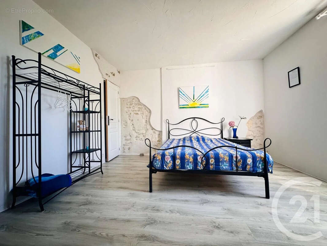 Maison 165 m² à Saint-Paul  - photo 9
