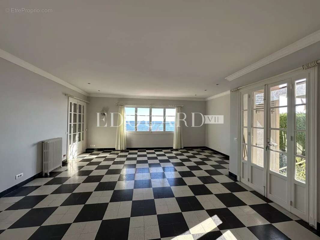 Maison à ROQUEBRUNE-CAP-MARTIN