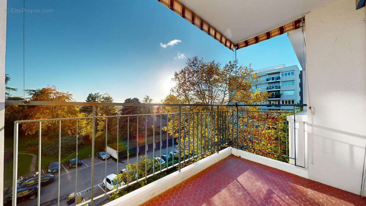 Appartement à SAINTE-FOY-LES-LYON