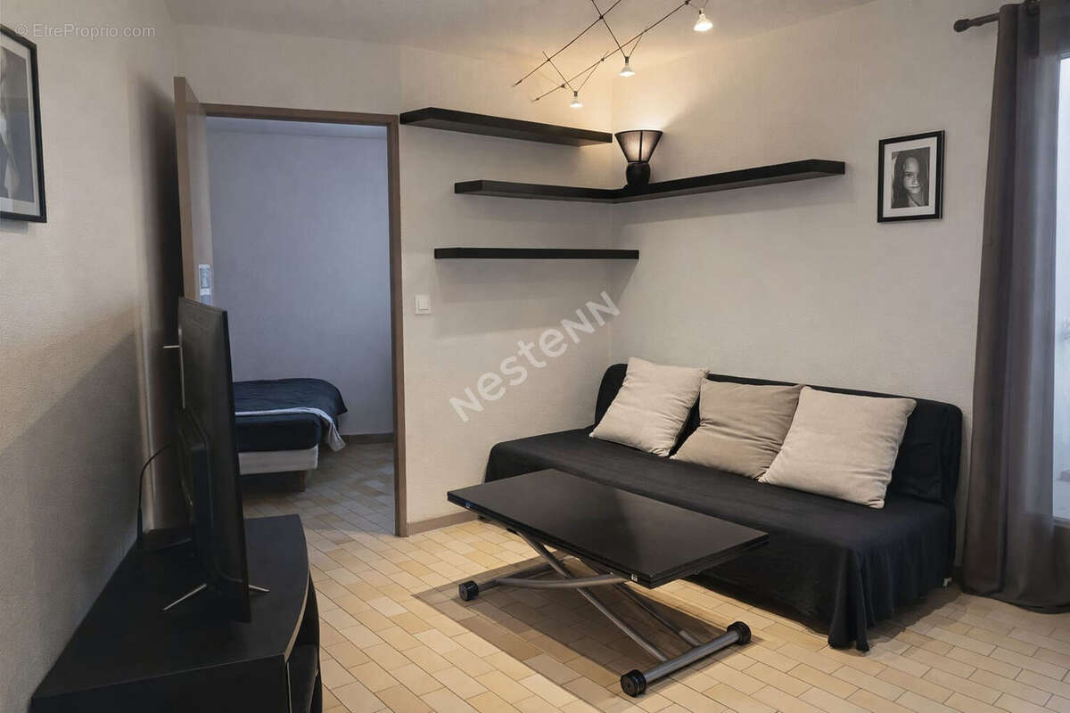 Appartement à CARQUEIRANNE