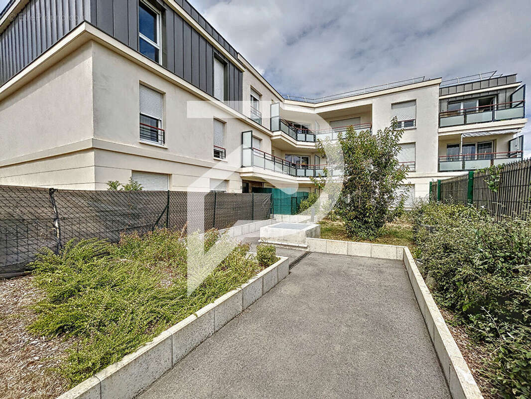 Appartement à CHENNEVIERES-SUR-MARNE