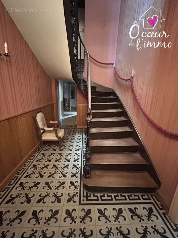 Maison 180 m² à Vezins  - photo 5