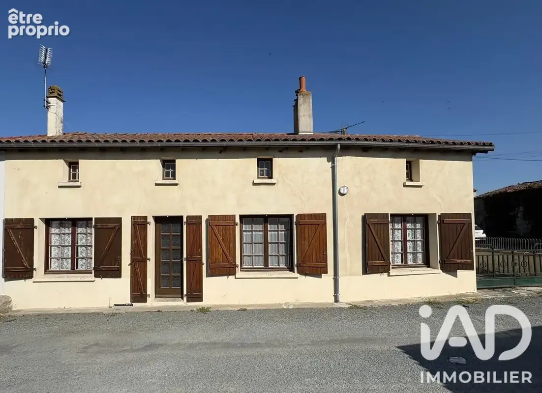 Photo 1 - Maison à MONCOUTANT