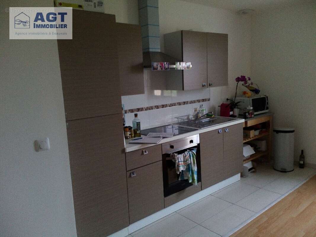 Appartement à BRESLES
