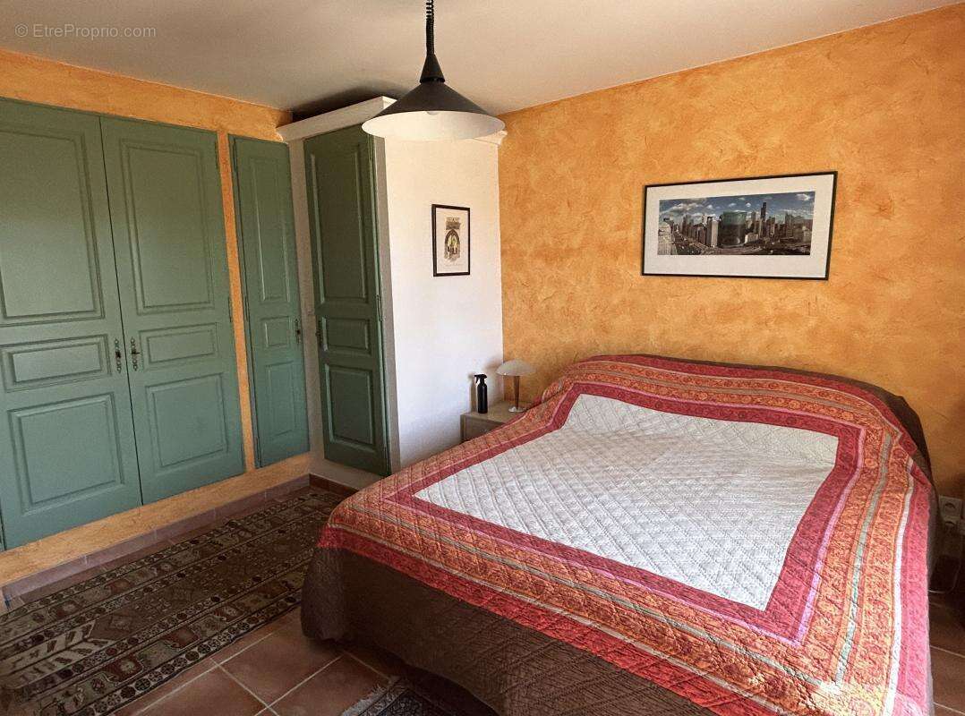 Maison à ENTRECHAUX