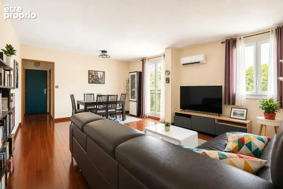 Appartement T4 / 2 chambres / Grand séjour / Quartier Plaisance - photo 10