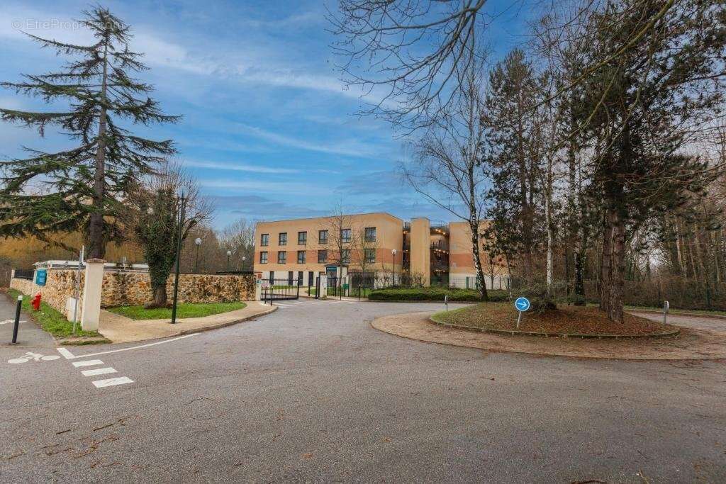 Appartement à MAGNY-LES-HAMEAUX