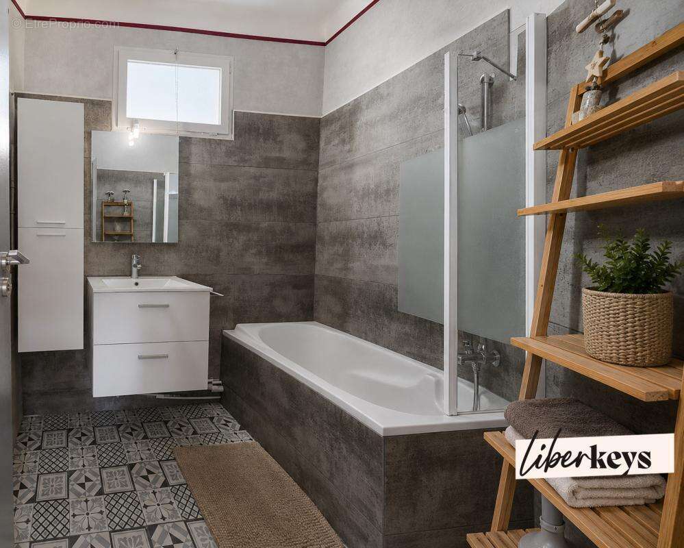 Appartement à MARSEILLE-8E