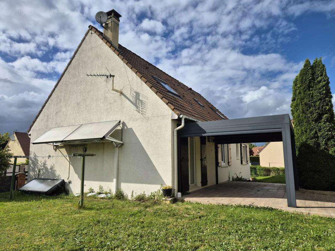 Maison à COLTAINVILLE