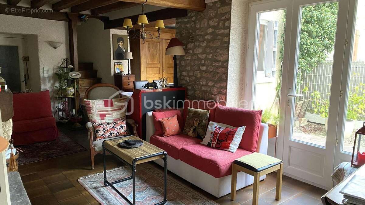 Maison à DAMMARTIN-EN-SERVE