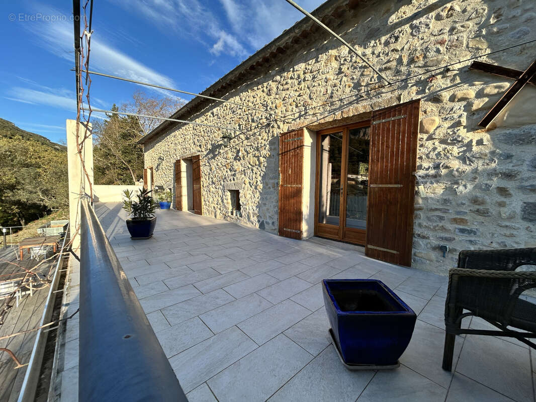 Mas 150m2 avec terrain - photo 9