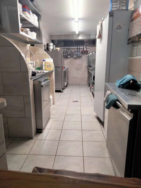 Commerce à EPLESSIER