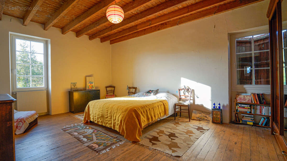Maison à BRASSAC