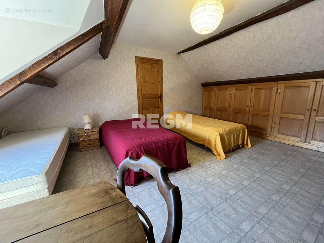 Maison à LA CHAPELLE-LA-REINE