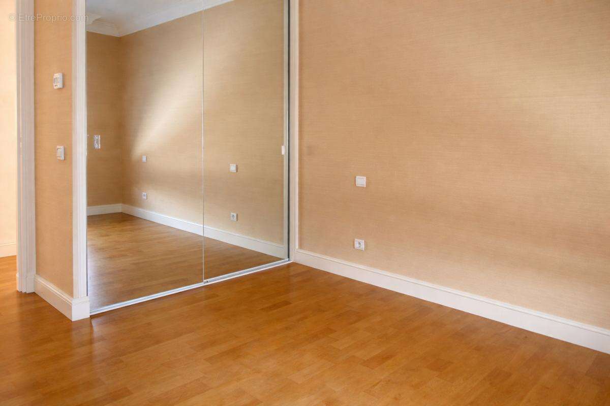 Appartement à TERRASSON-LAVILLEDIEU