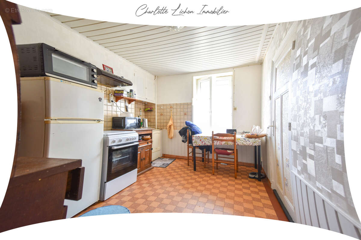 Autre à LA CELLE