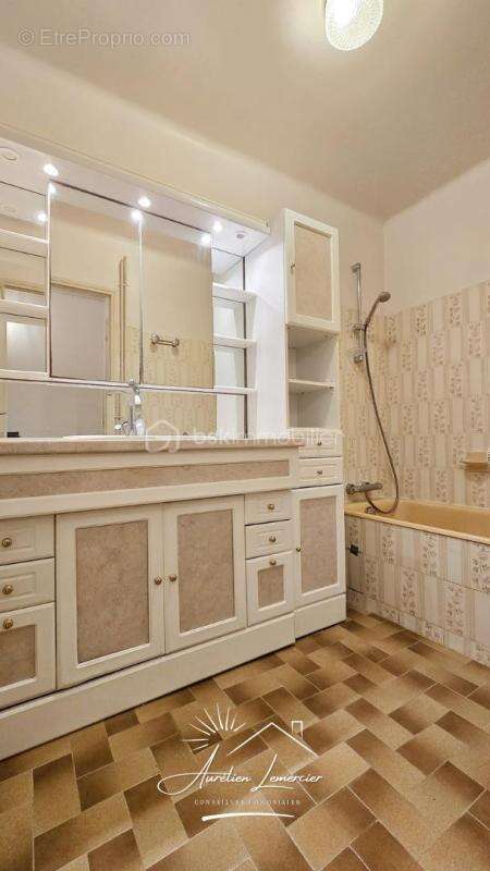 Maison 6 pièces 195m2 sur terrain de 500m2 - Arles - photo 17