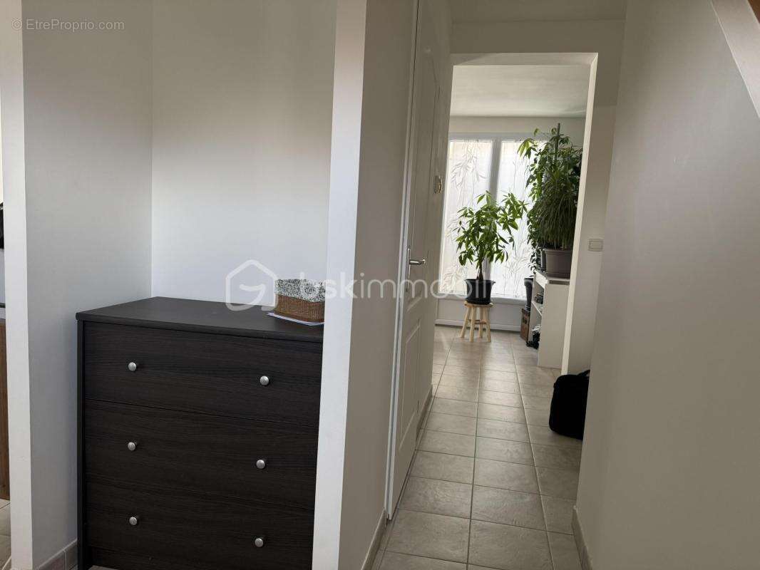Maison familiale de 100 m2 sans travaux - 3 chambres - Jardin - Proche gare à Fitz-James (60) - photo 5