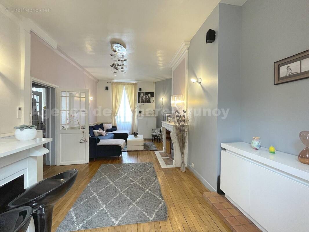 Salon ok - Appartement à BRUNOY