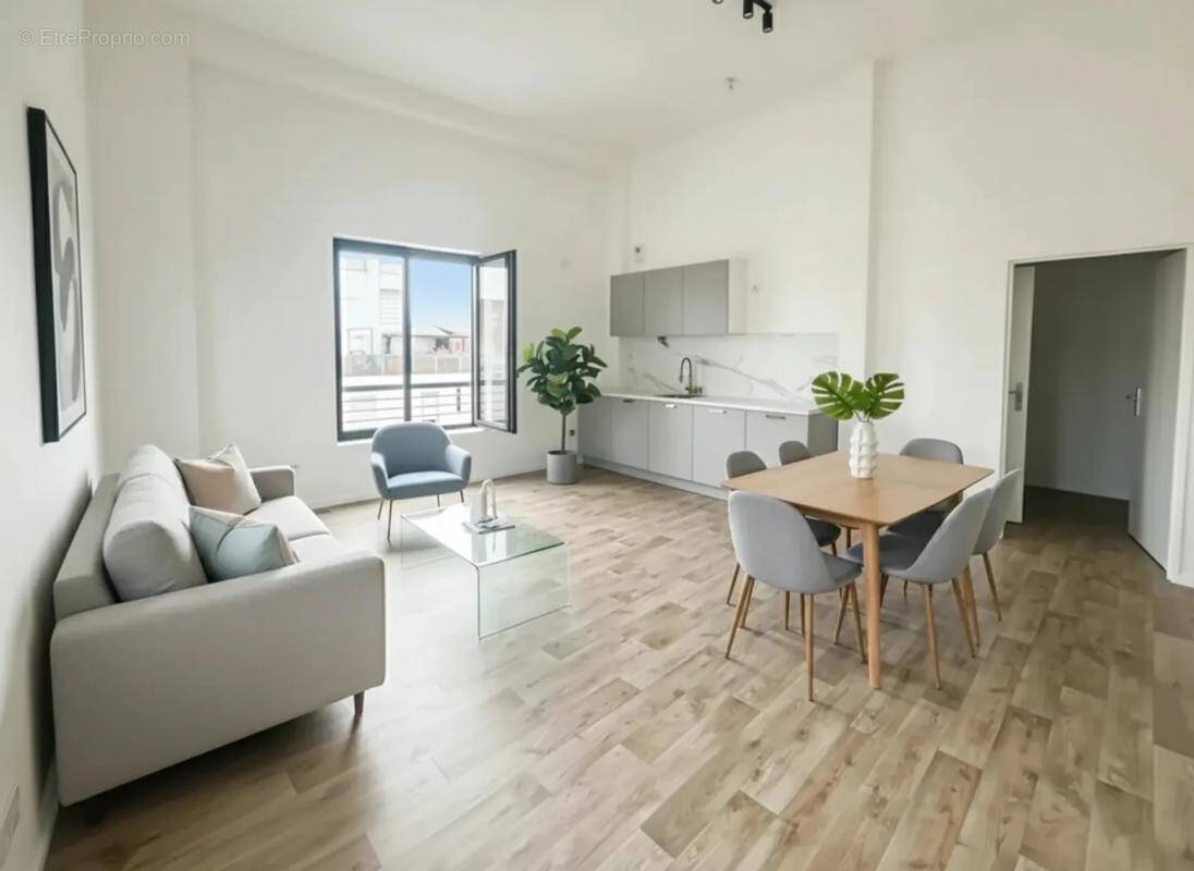 Appartement à STAINS