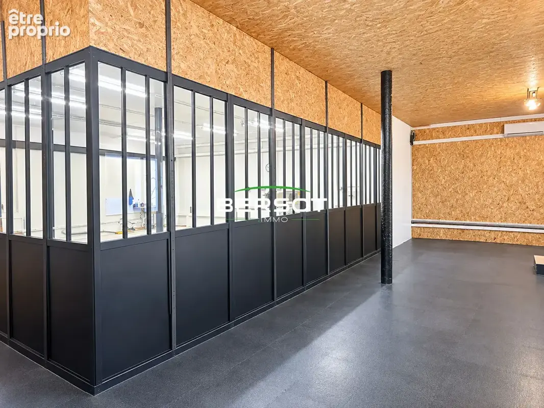 Entrepôt / local industriel  430 m2 - photo 2