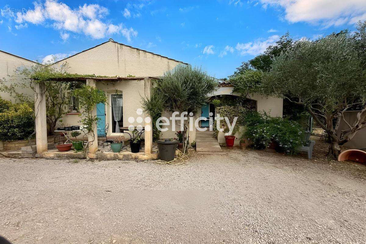 Maison à SAINT-JEAN-DE-FOS