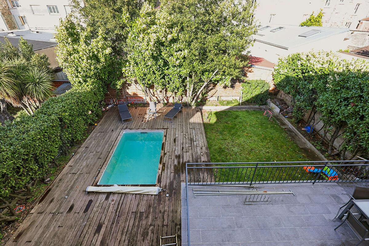 Maison à LES PAVILLONS-SOUS-BOIS