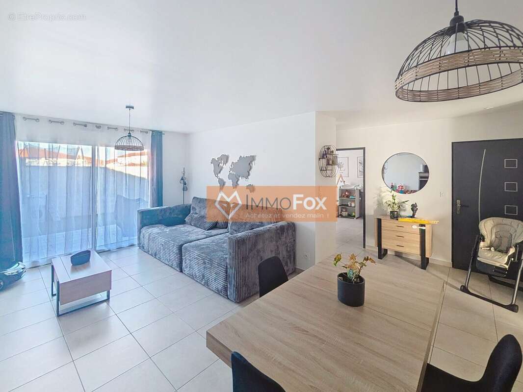 Maison à VILLELONGUE-DELS-MONTS