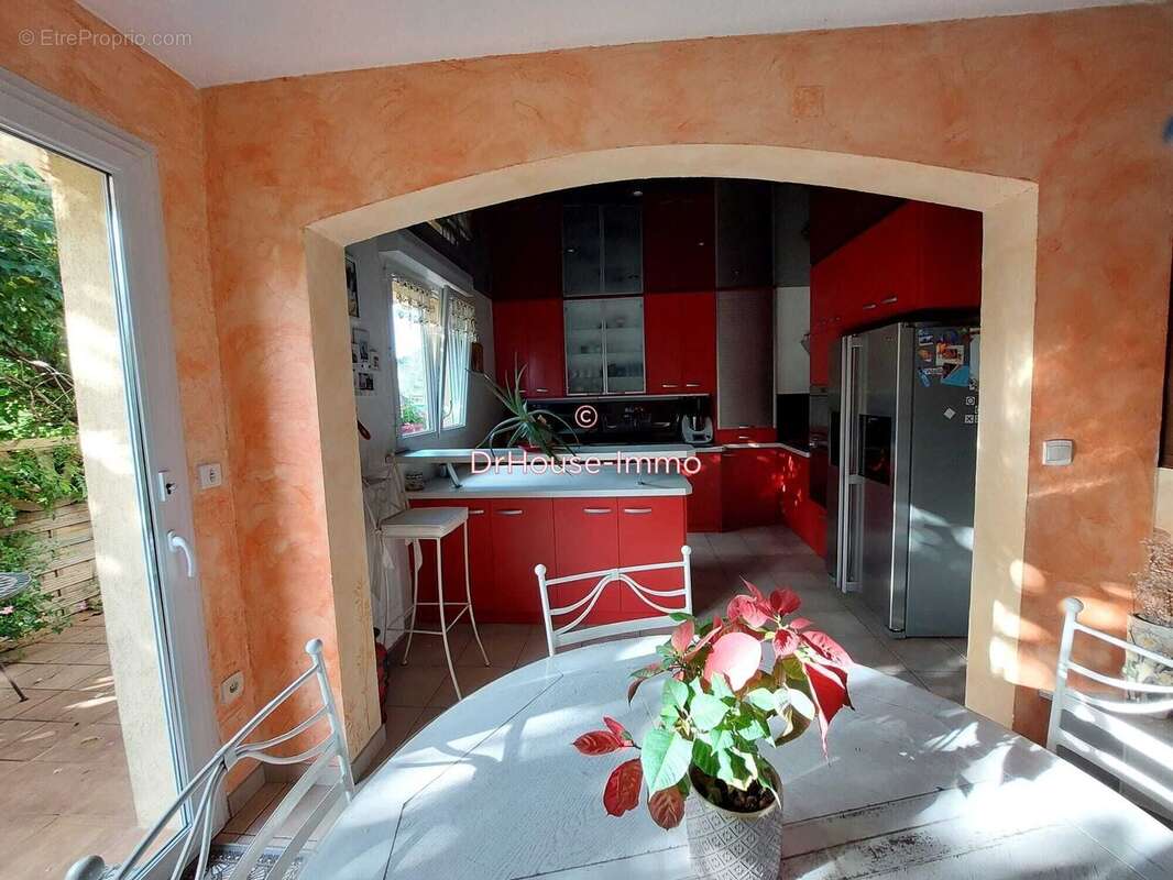 Maison à SAINT-GERVAIS-EN-BELIN