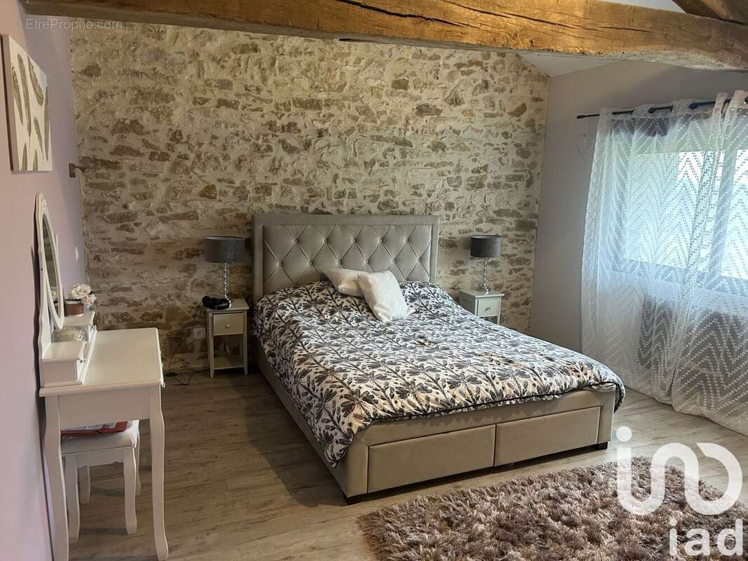 Photo 8 - Maison à SAINT-MARTIAL-DE-VALETTE