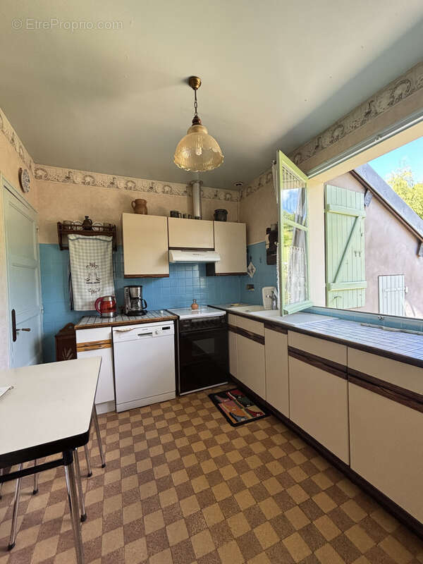 Maison à LEUGLAY