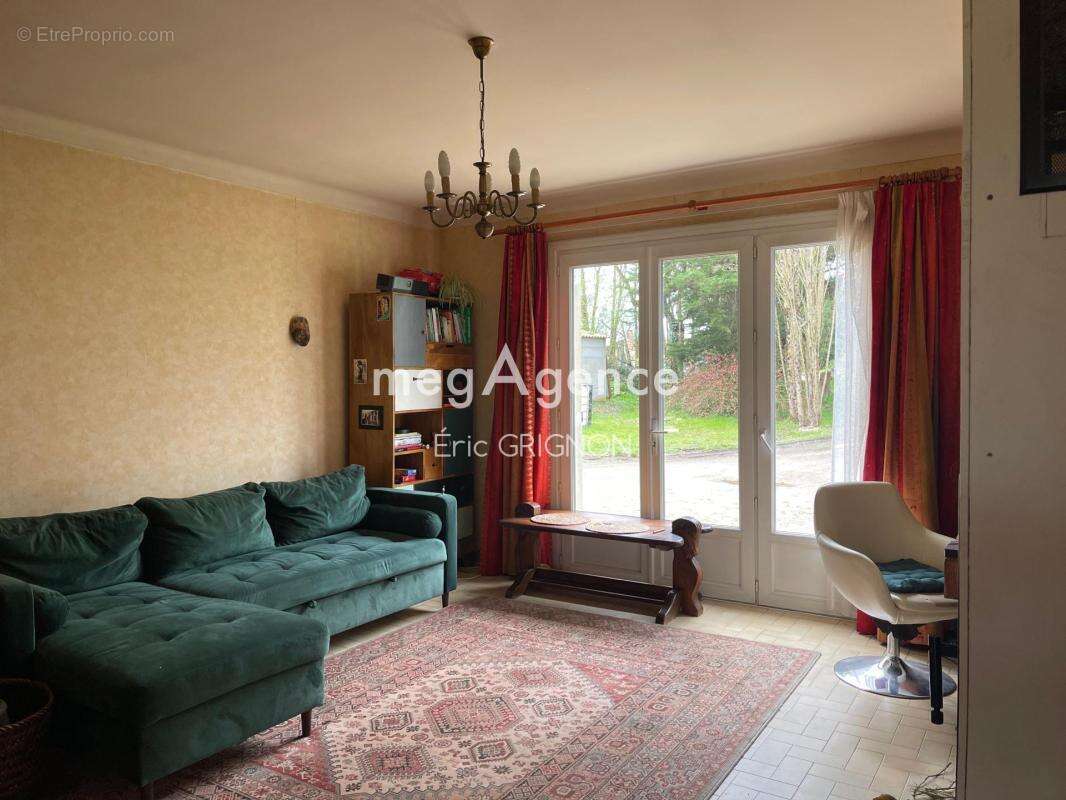 Maison à LE GIROUARD