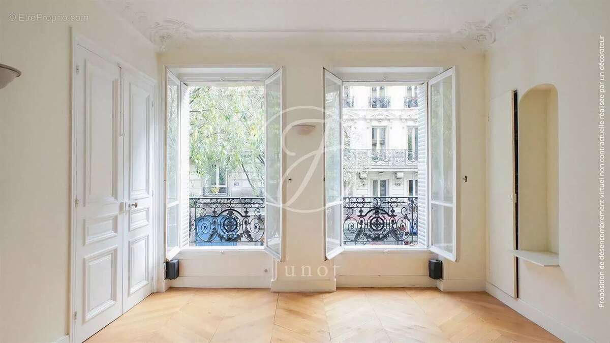 Appartement à PARIS-9E