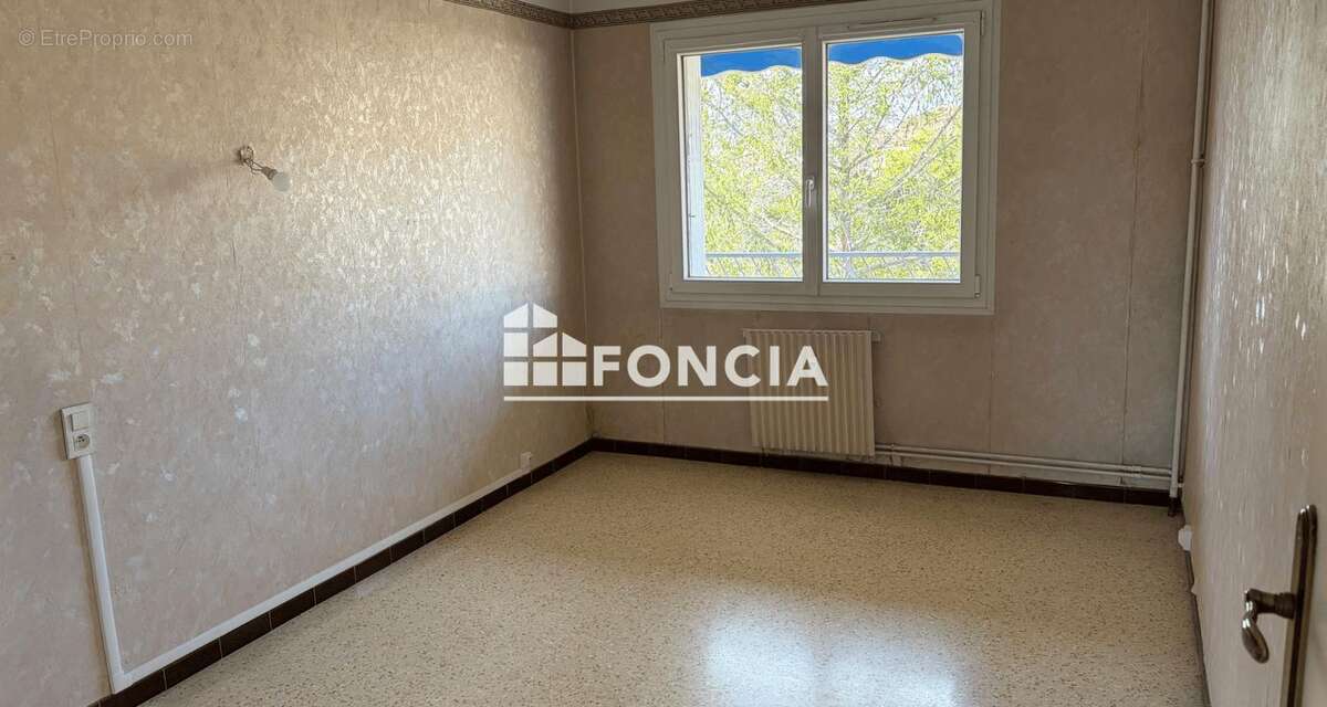 Appartement à SIX-FOURS-LES-PLAGES