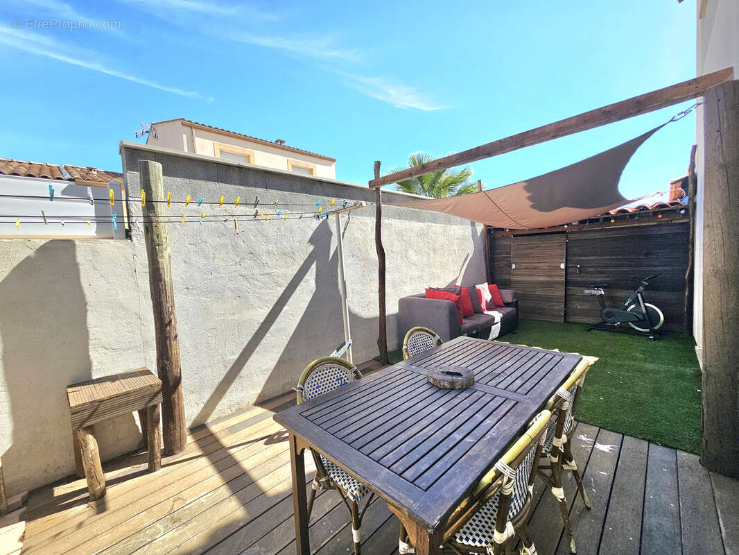 Maison à SAINT-THIBERY