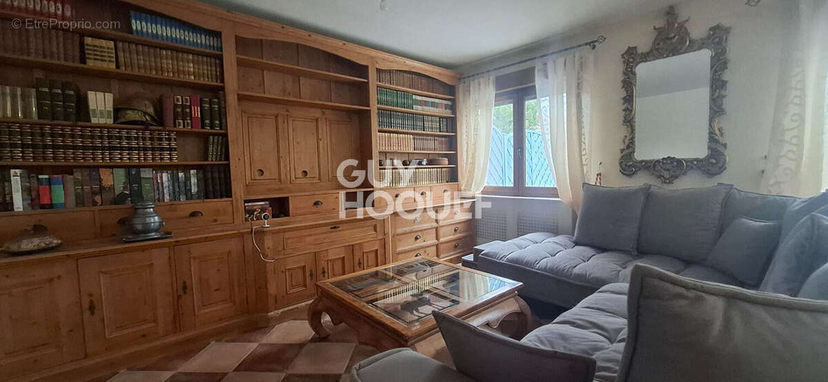 Maison à LES MUREAUX