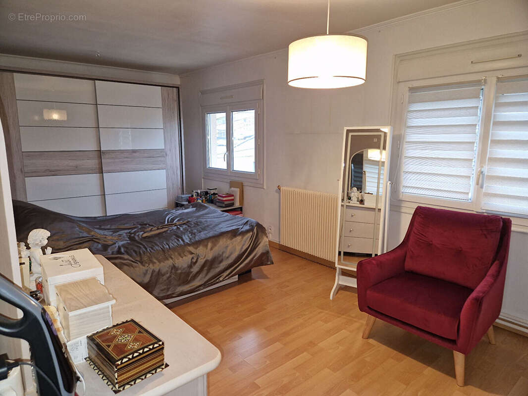 Maison 90 m² à Sevran  - photo 6