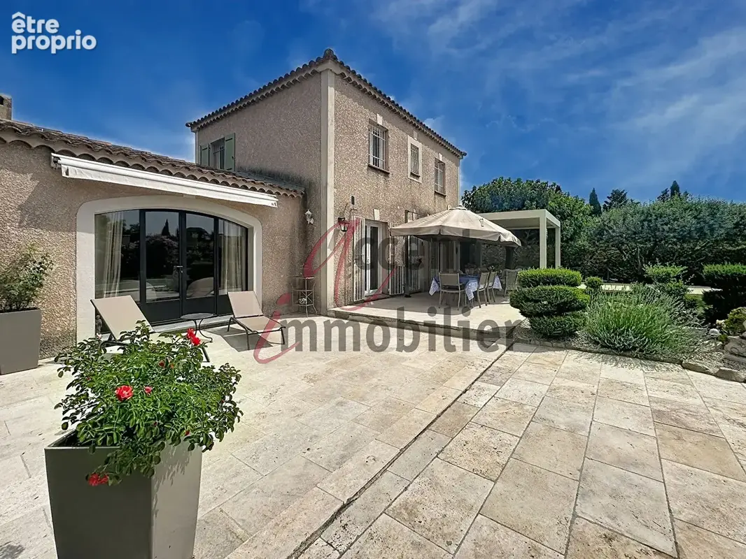 Mollégès, villa de 130m² avec piscine sur 1200m² de terrain - photo 3