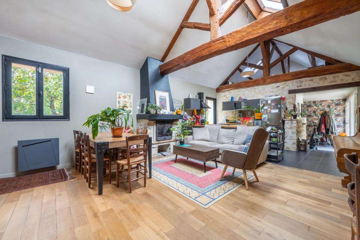 Maison à HARDRICOURT