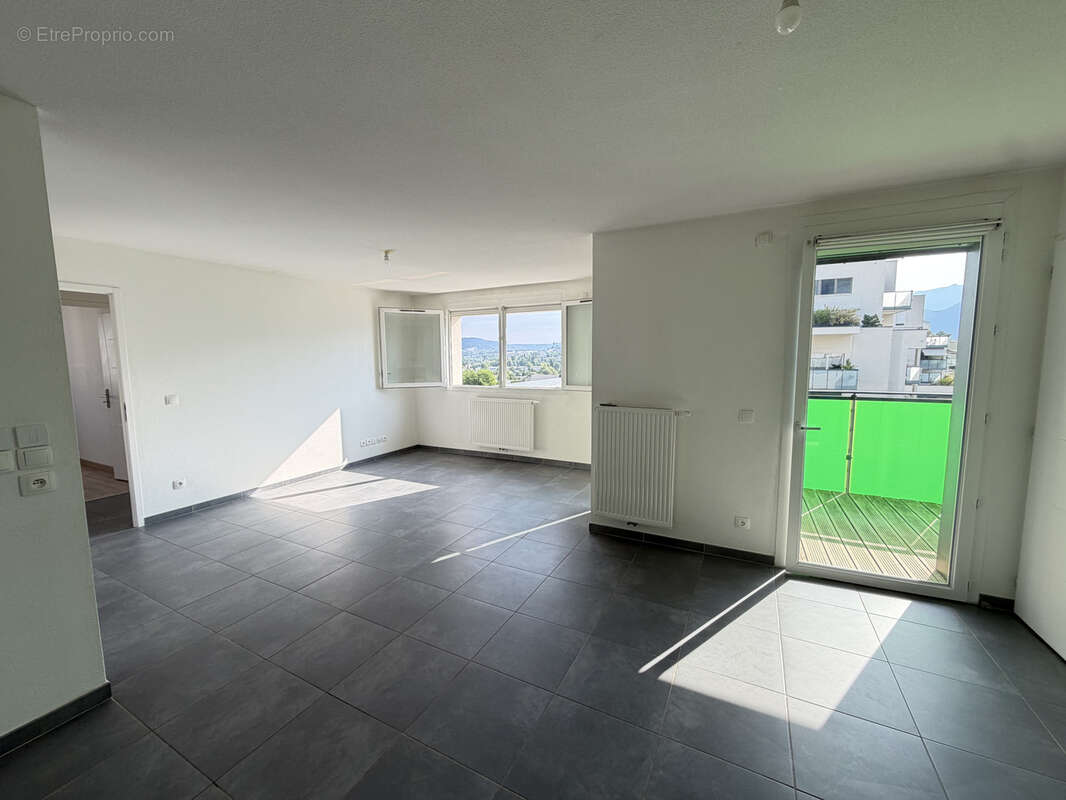 T3 quartier des passerelles - 6e étage vue dégagée sur les montagnes - photo 6