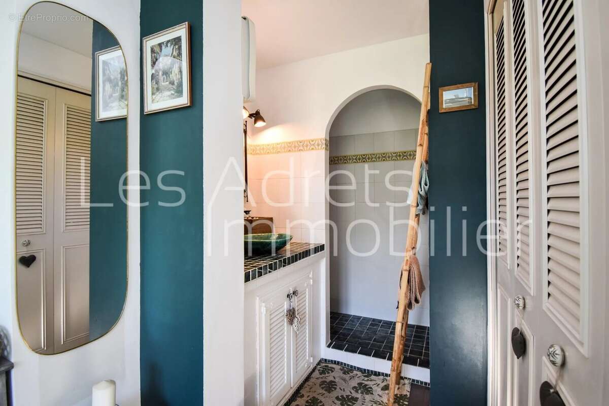 Maison à LES ADRETS-DE-L&#039;ESTEREL