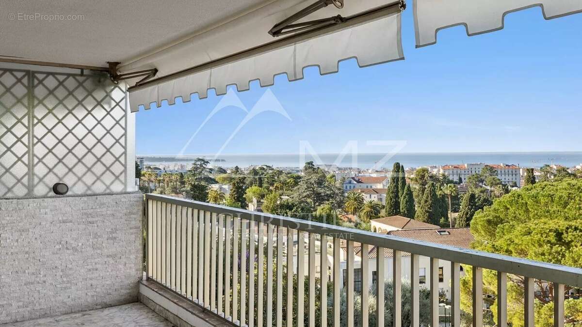 Appartement à CANNES