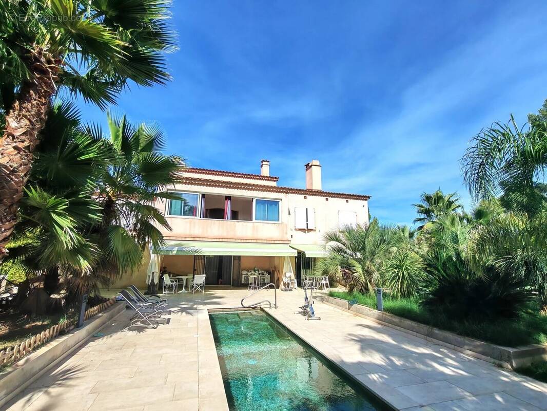 Maison à SANARY-SUR-MER