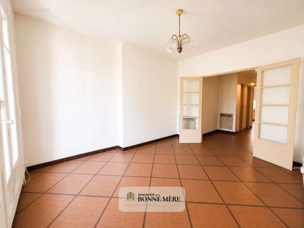 Appartement 49 m² à Marseille-2e  - photo 3