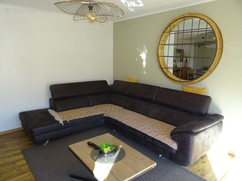 Maison à CHAMPNIERS