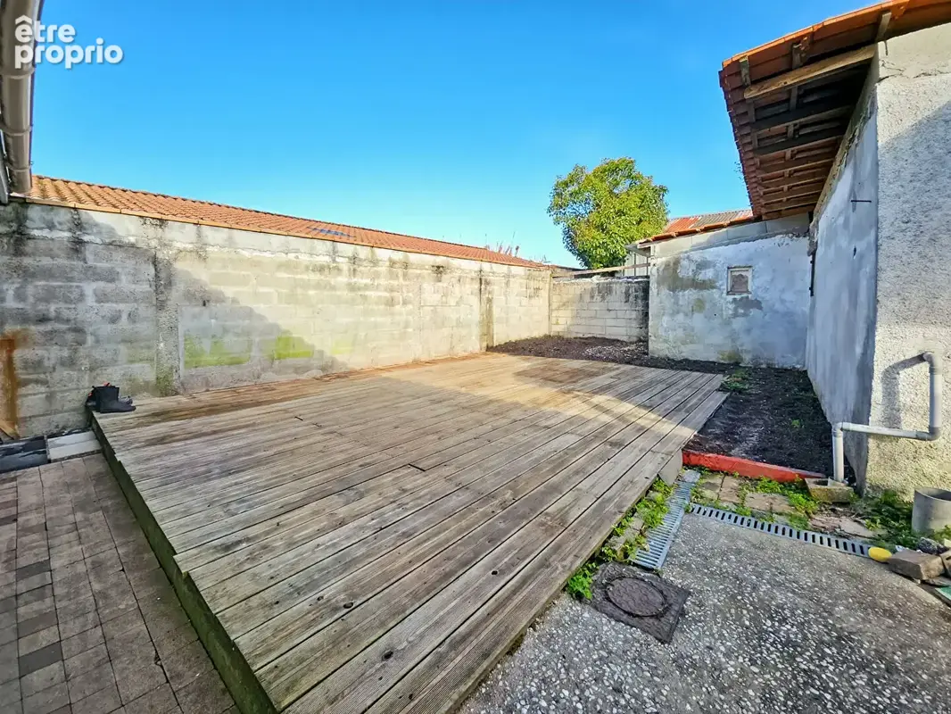 BEGLES- Maison de 4 pièces-Dépendance-Garage-Terrain - photo 3