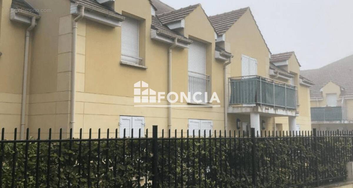 Appartement à MOISSY-CRAMAYEL