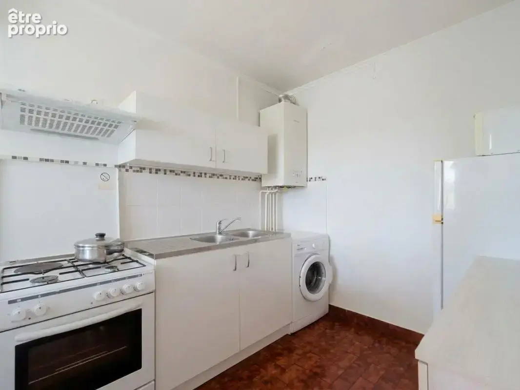 Dernier etage - garage - commodites - transports en commun - photo 7